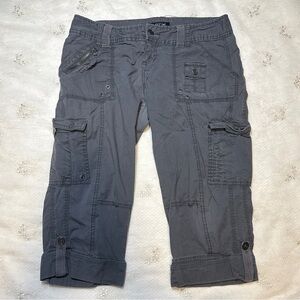 Y2K Vintage Gray Cargo Capri Pants – Size 6P